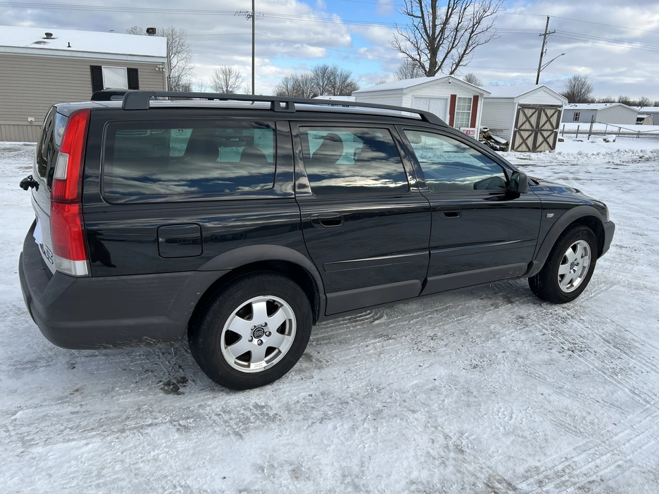 2003 Volvo V70 XC/XC70 2nd Gen - Image 6 of 31