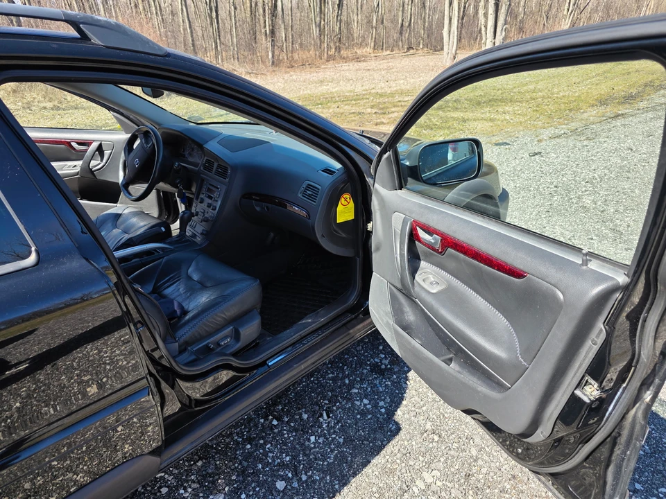 2003 Volvo V70 XC/XC70 2nd Gen - Image 15 of 31