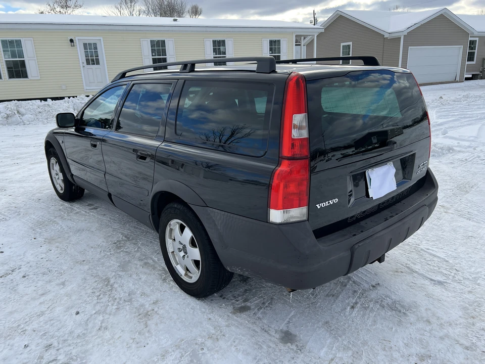 2003 Volvo V70 XC/XC70 2nd Gen - Image 4 of 31