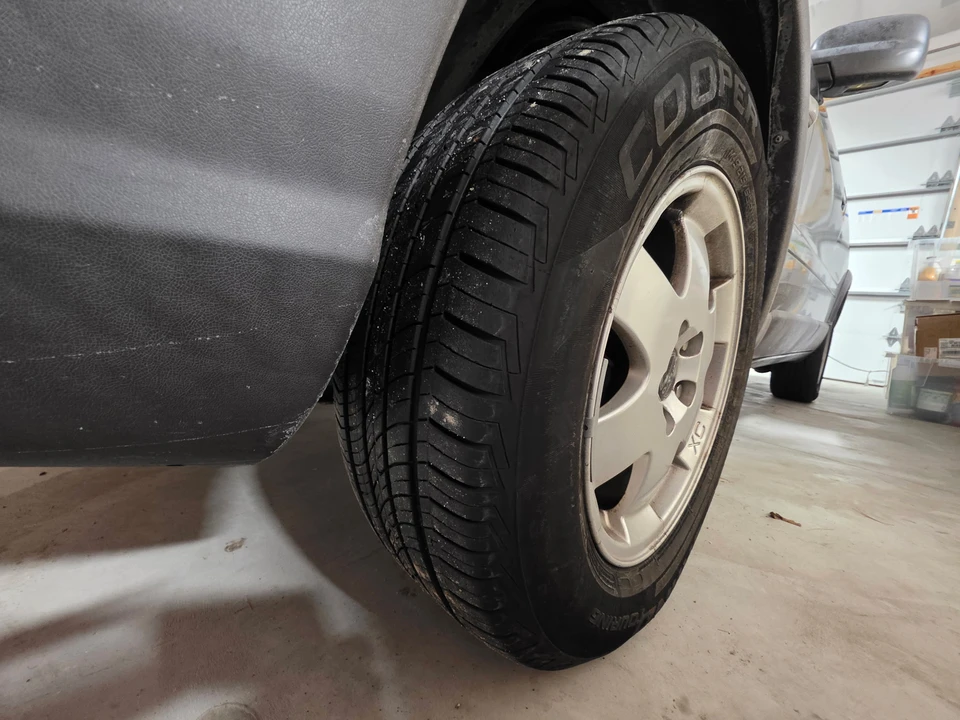 2003 Volvo V70 XC/XC70 2nd Gen - Image 10 of 31