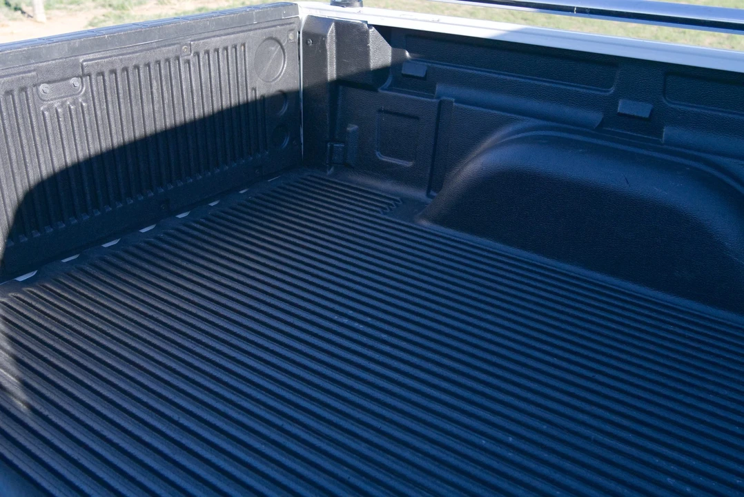 2004 Chevrolet Silverado 1st Gen - Image 28 of 31