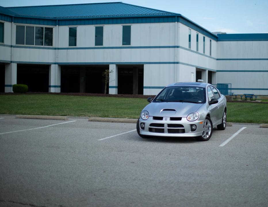 2004 Dodge Neon SRT-4 - Image 2 of 31