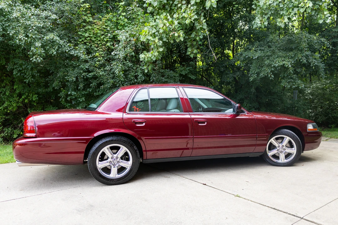 2004 Mercury Marauder - Image 5 of 31