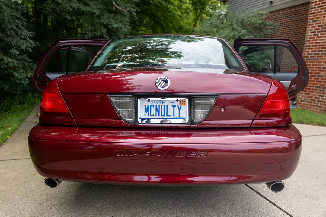 2004 Mercury Marauder - Image 9 of 31