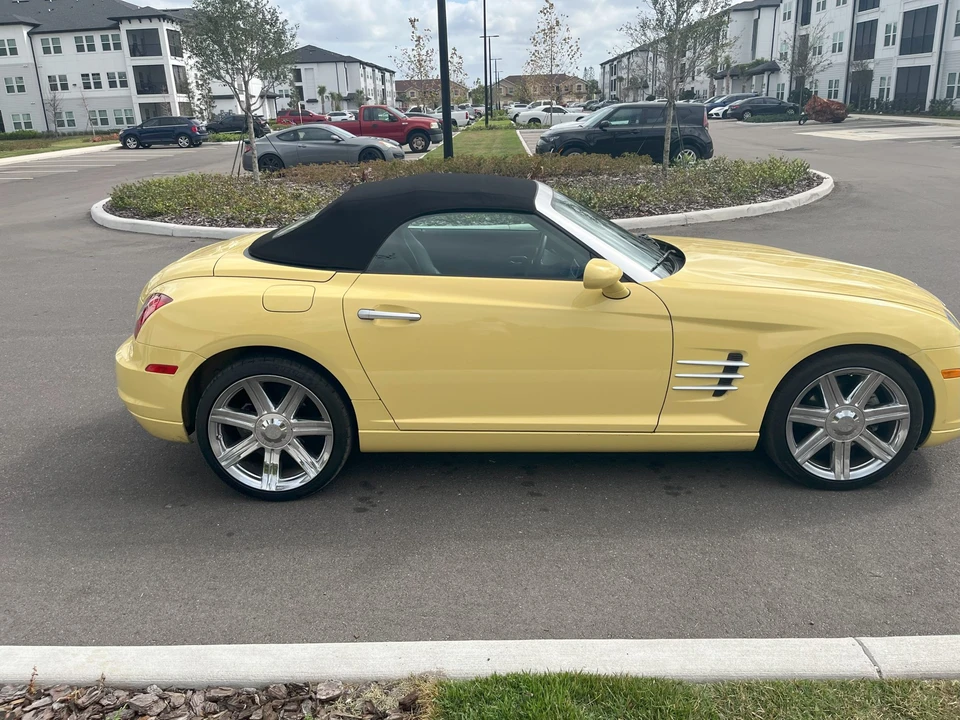 2005 Chrysler Crossfire - Image 20 of 31