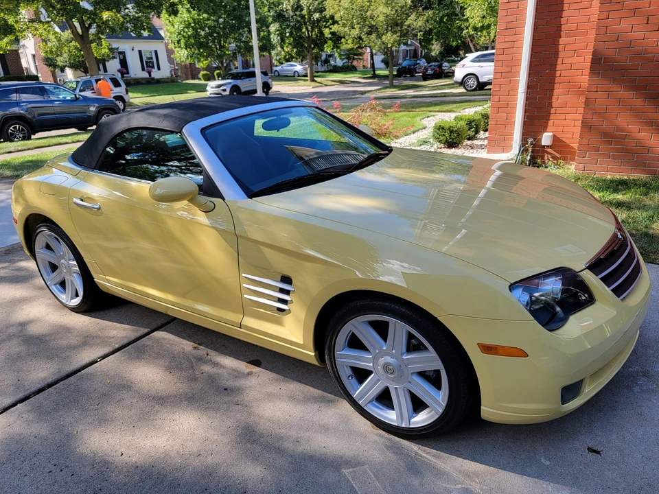 2005 Chrysler Crossfire - Image 12 of 31