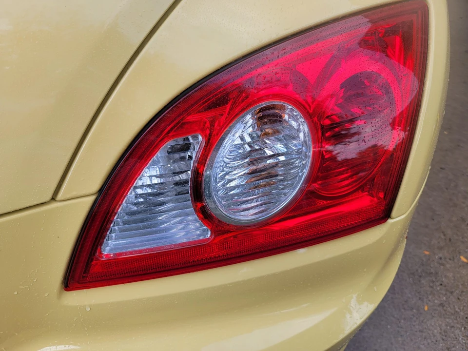2005 Chrysler Crossfire - Image 31 of 31