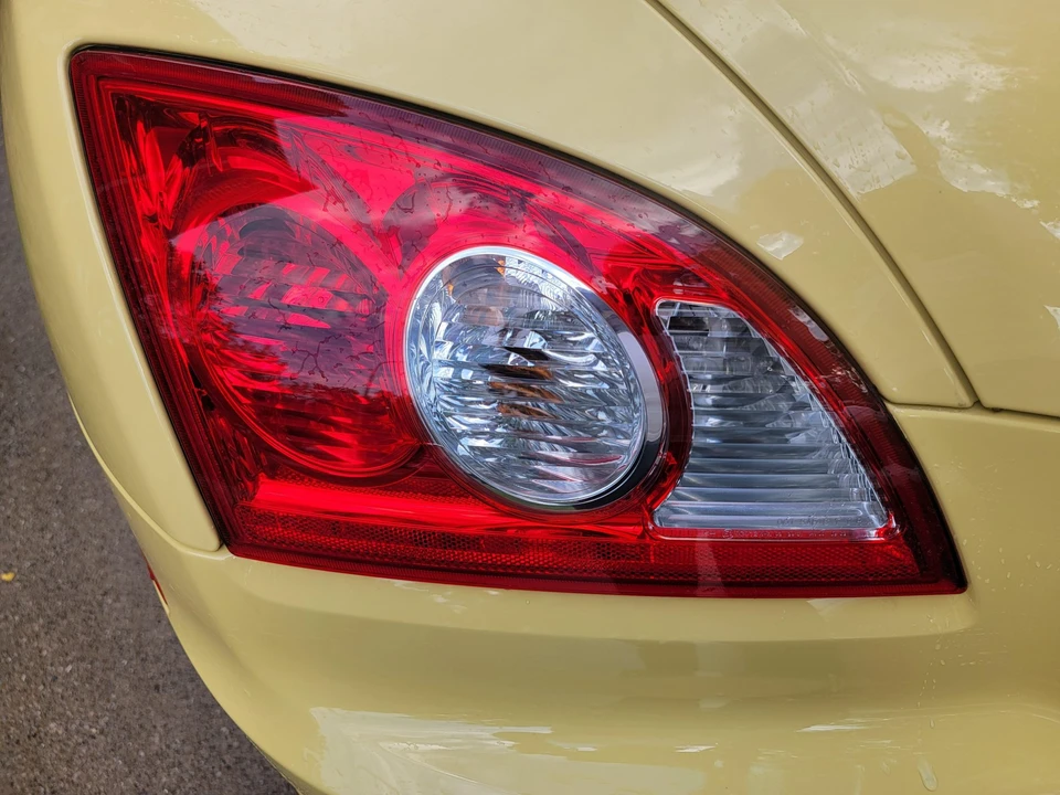 2005 Chrysler Crossfire - Image 29 of 31