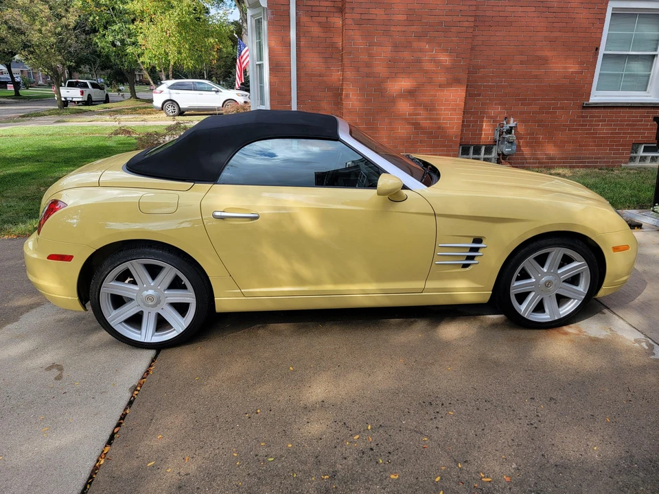 2005 Chrysler Crossfire - Image 11 of 31