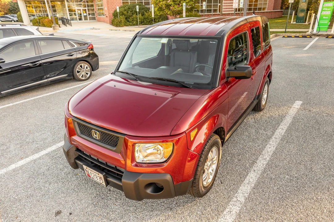 2006 Honda Element - Image 2 of 31