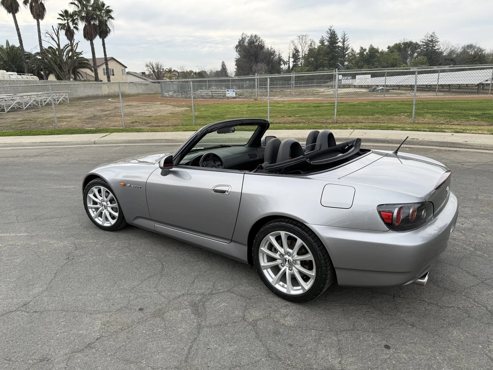 2006 Honda AP2 S2000 - Image 15 of 31