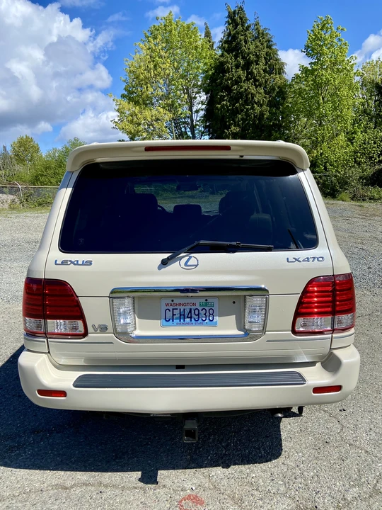 2006 Lexus LX 2nd Gen - Image 13 of 31