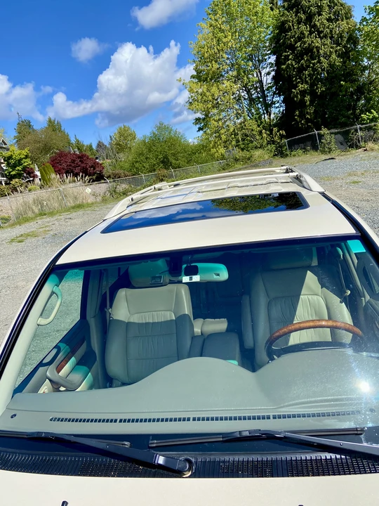 2006 Lexus LX 2nd Gen - Image 22 of 31