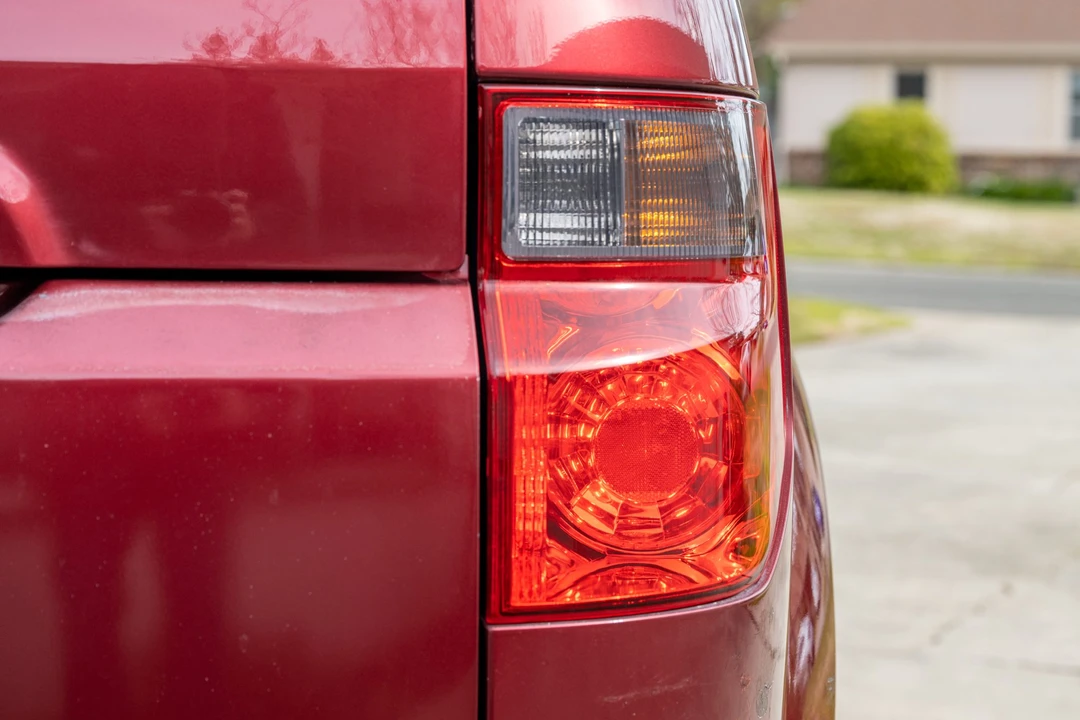 2007 Honda Element - Image 17 of 31