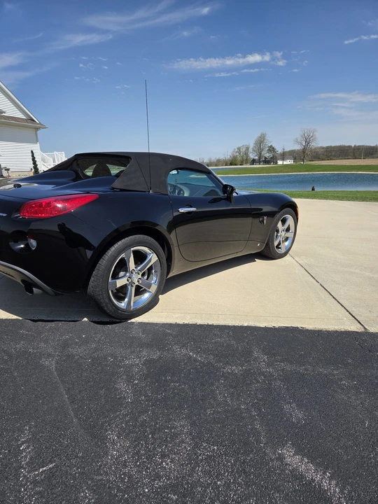 2007 Pontiac Solstice GXP - Image 9 of 31