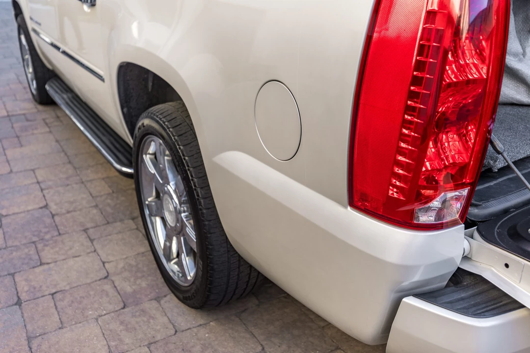 2008 Cadillac Escalade & EXT 3rd Gen - Image 14 of 31
