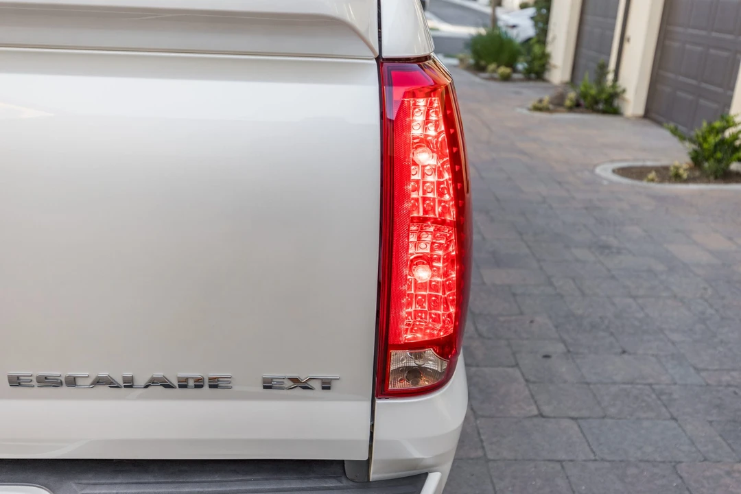 2008 Cadillac Escalade & EXT 3rd Gen - Image 25 of 31