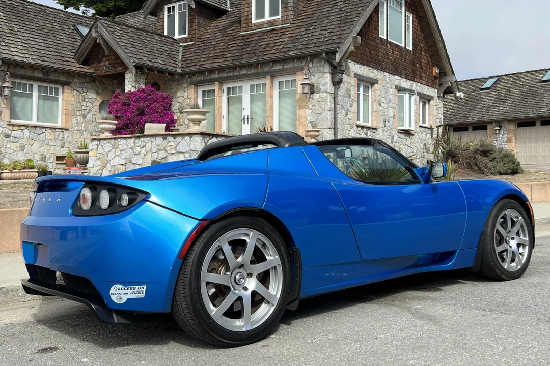 2008 Tesla Roadster - Image 8 of 31