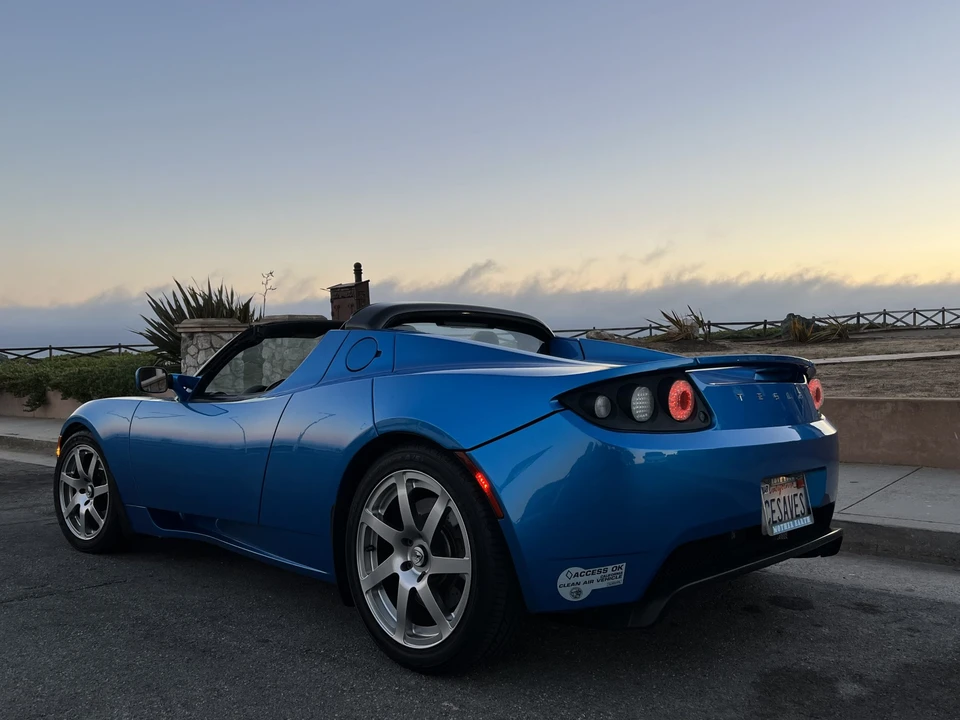 2008 Tesla Roadster - Image 5 of 31