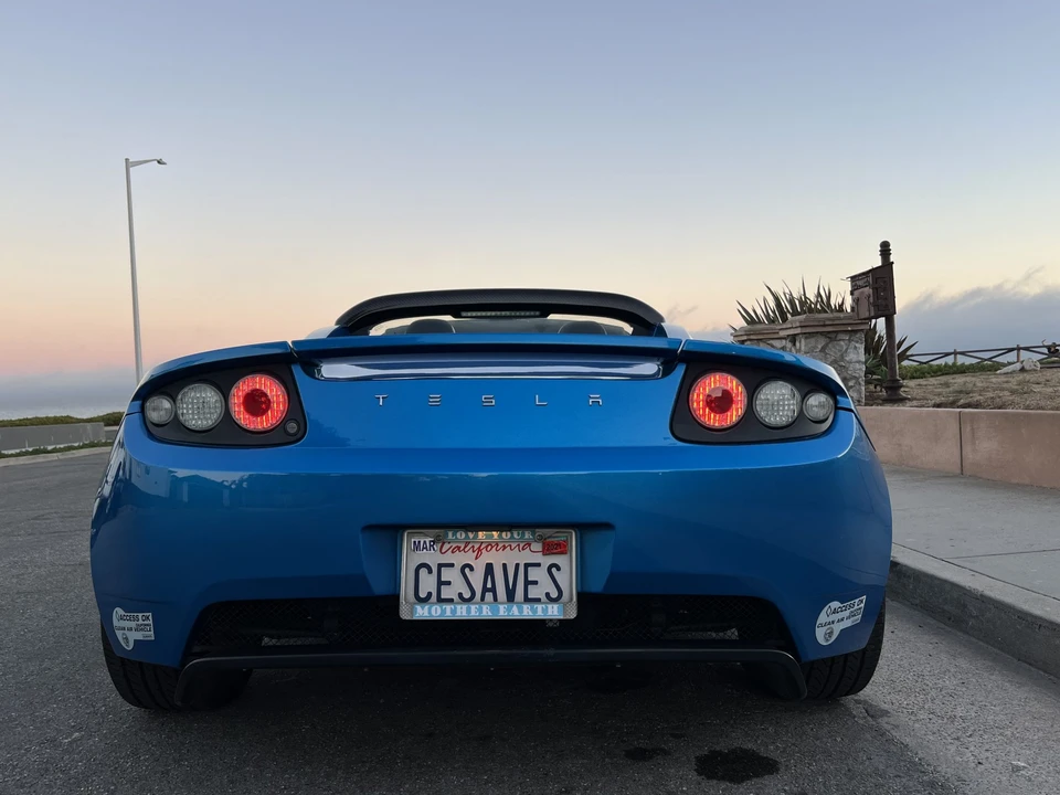 2008 Tesla Roadster - Image 7 of 31