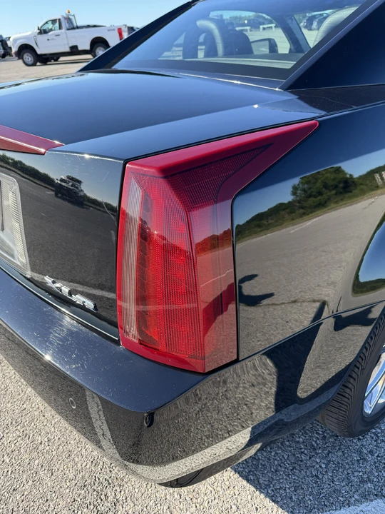 2009 Cadillac XLR-V - Image 23 of 31