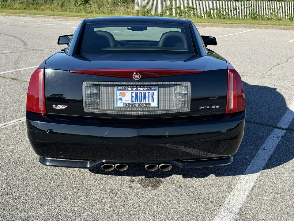 2009 Cadillac XLR-V - Image 11 of 31