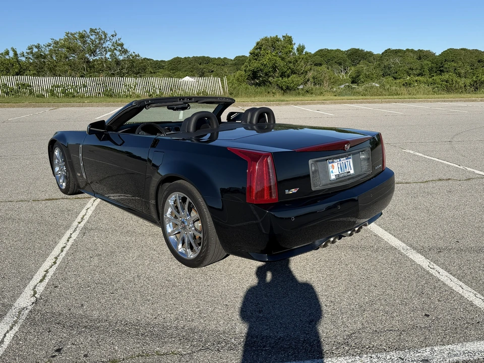 2009 Cadillac XLR-V - Image 7 of 31