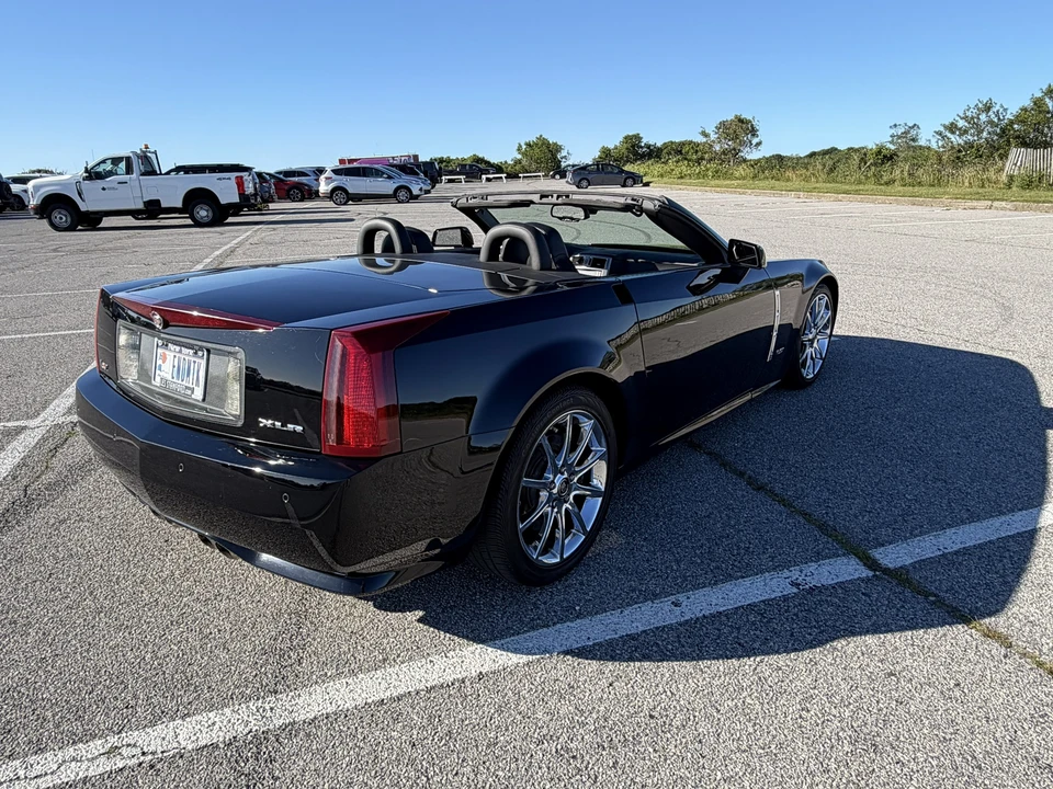 2009 Cadillac XLR-V - Image 5 of 31