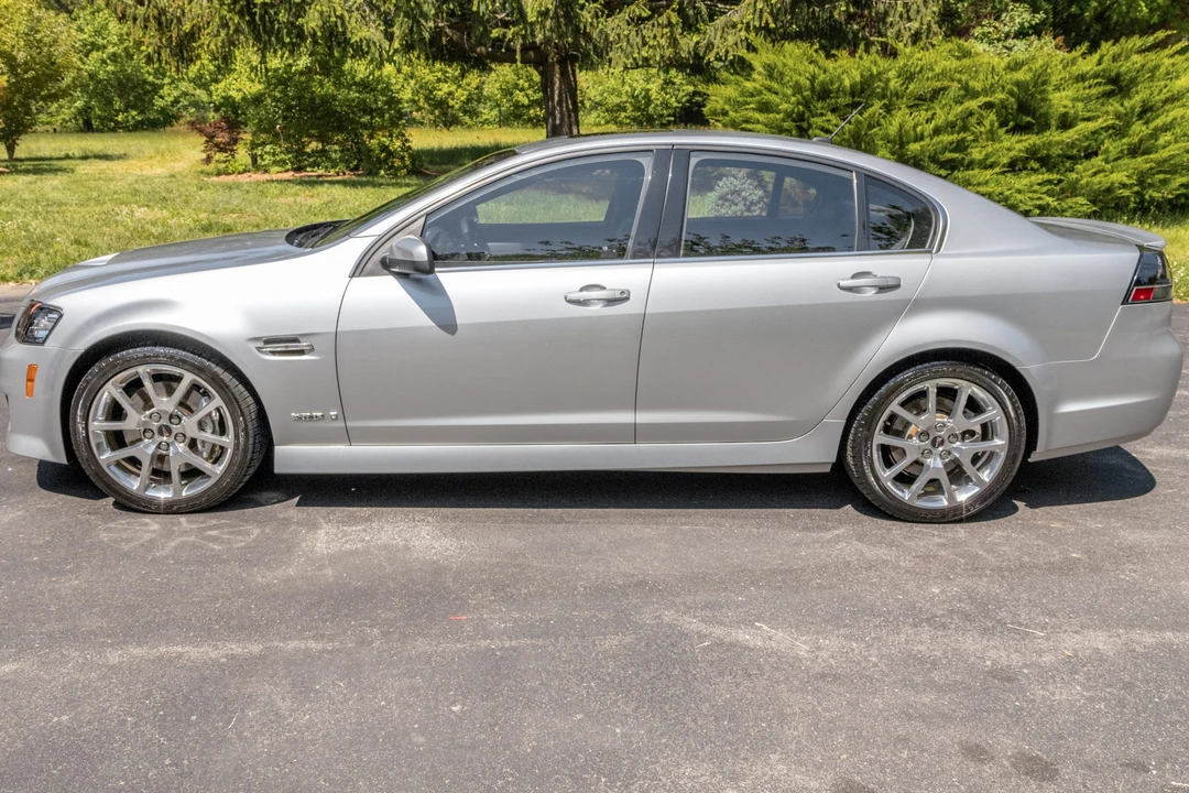 2009 Pontiac G8 - Image 2 of 31