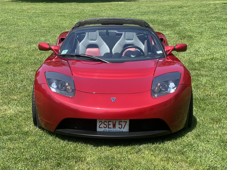 2010 Tesla Roadster - Image 12 of 31