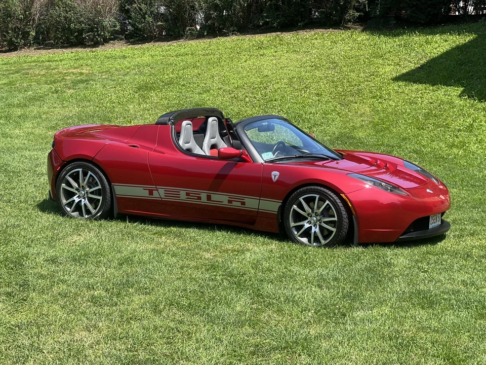 2010 Tesla Roadster - Image 19 of 31