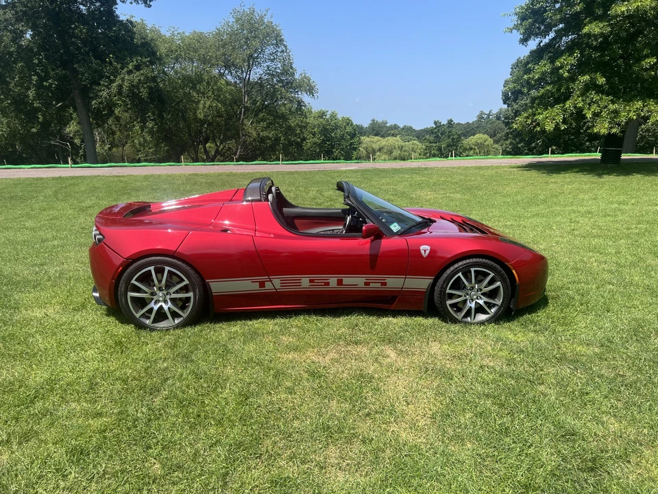 2010 Tesla Roadster - Image 23 of 31