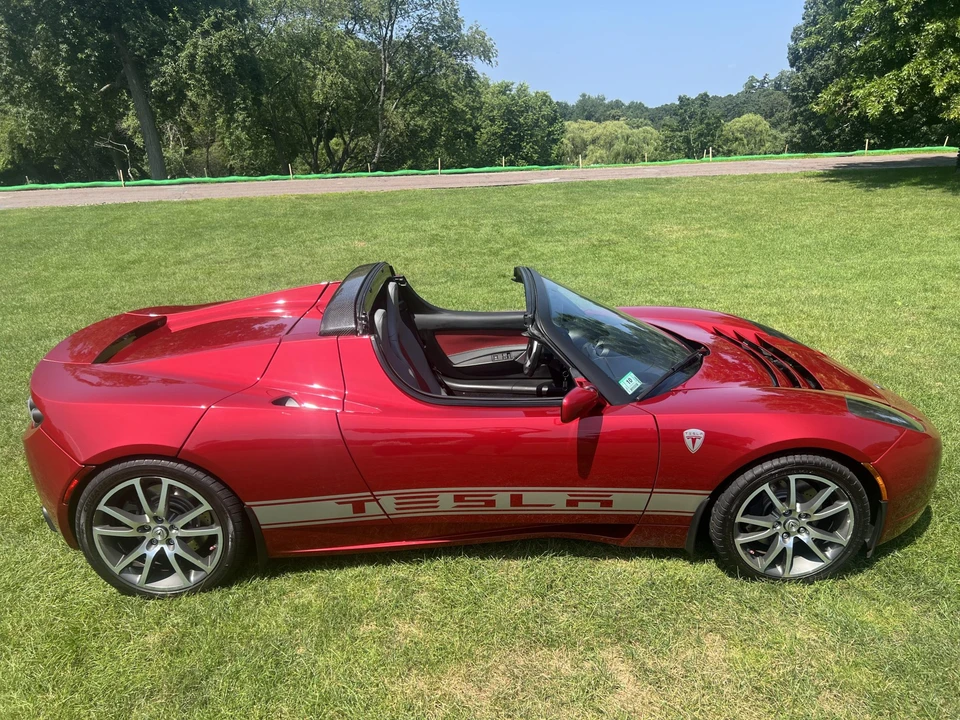 2010 Tesla Roadster - Image 22 of 31