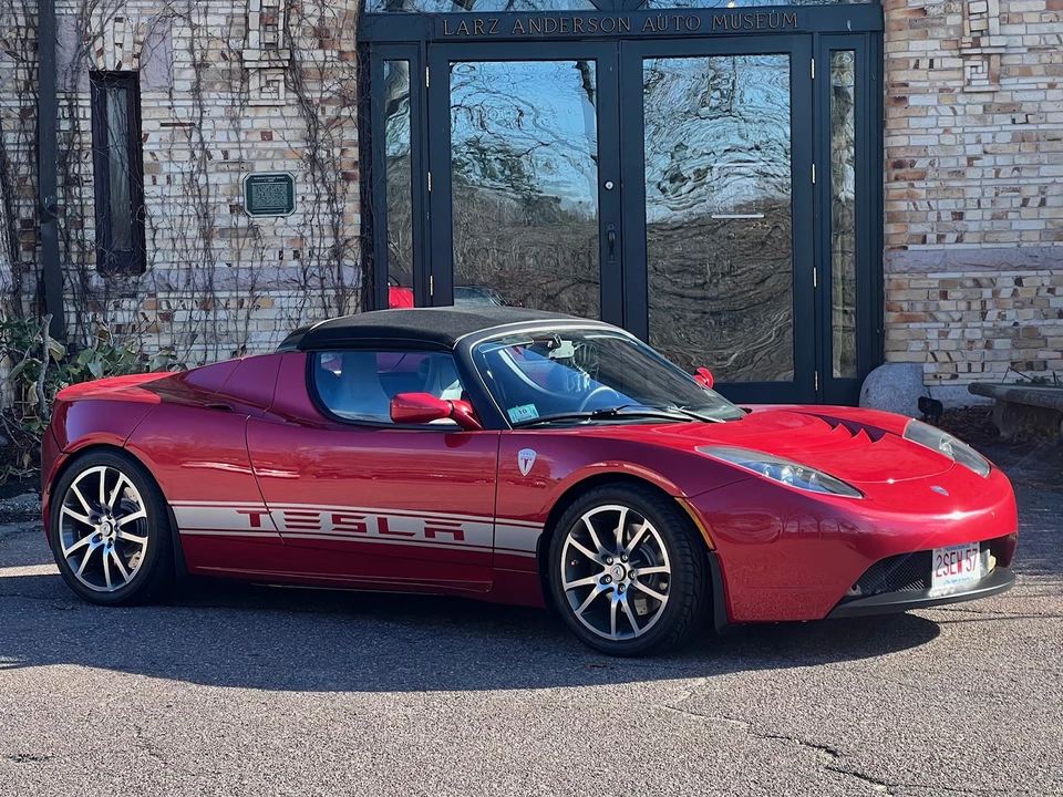 2010 Tesla Roadster - Image 18 of 31