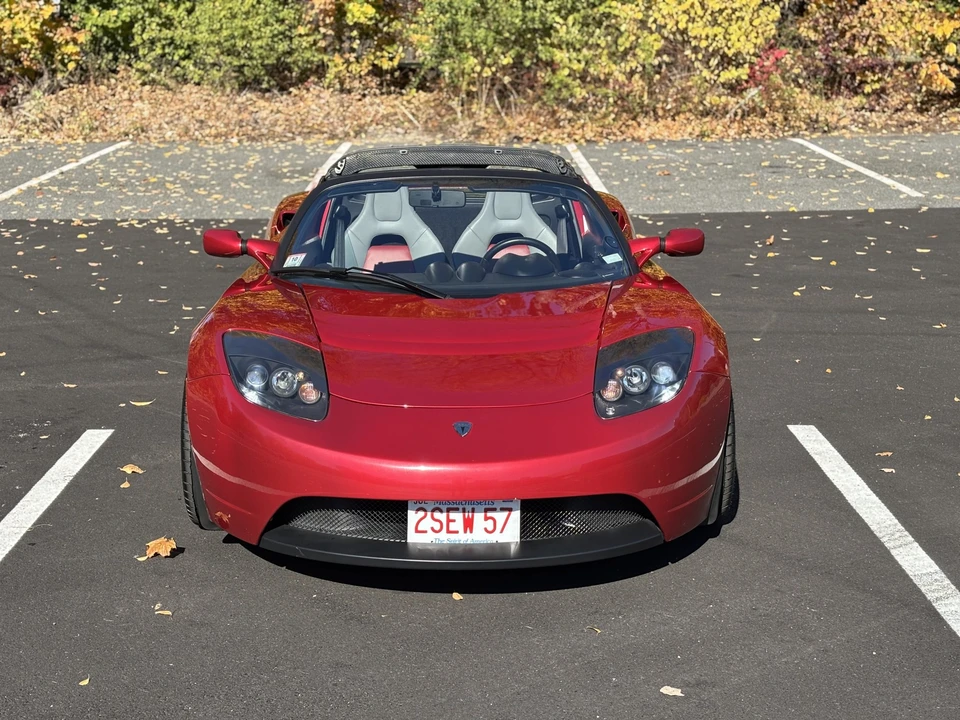 2010 Tesla Roadster - Image 3 of 31