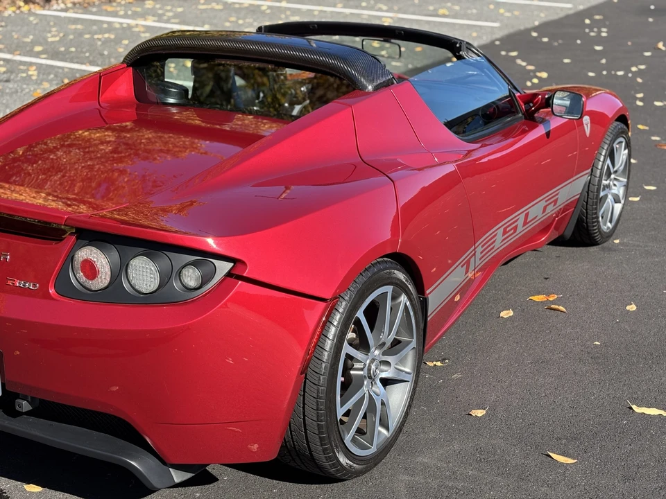 2010 Tesla Roadster - Image 22 of 31