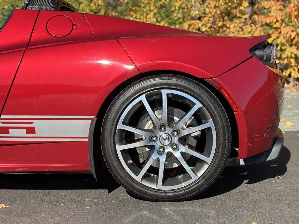 2010 Tesla Roadster - Image 25 of 31