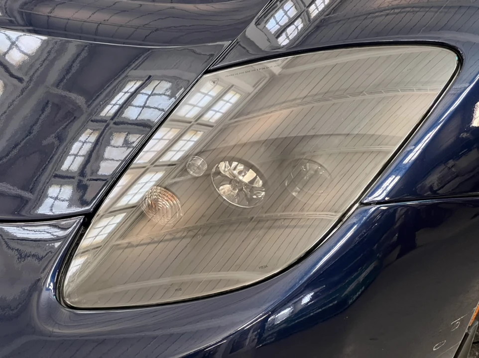2010 Tesla Roadster - Image 18 of 31