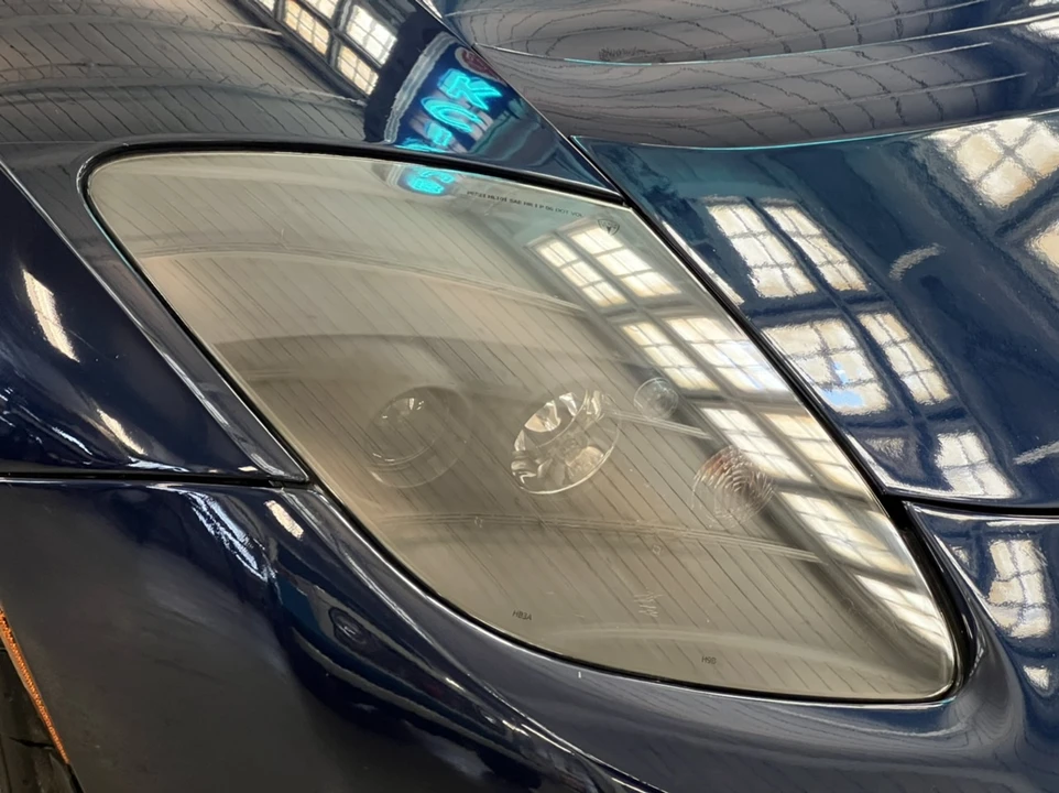 2010 Tesla Roadster - Image 17 of 31