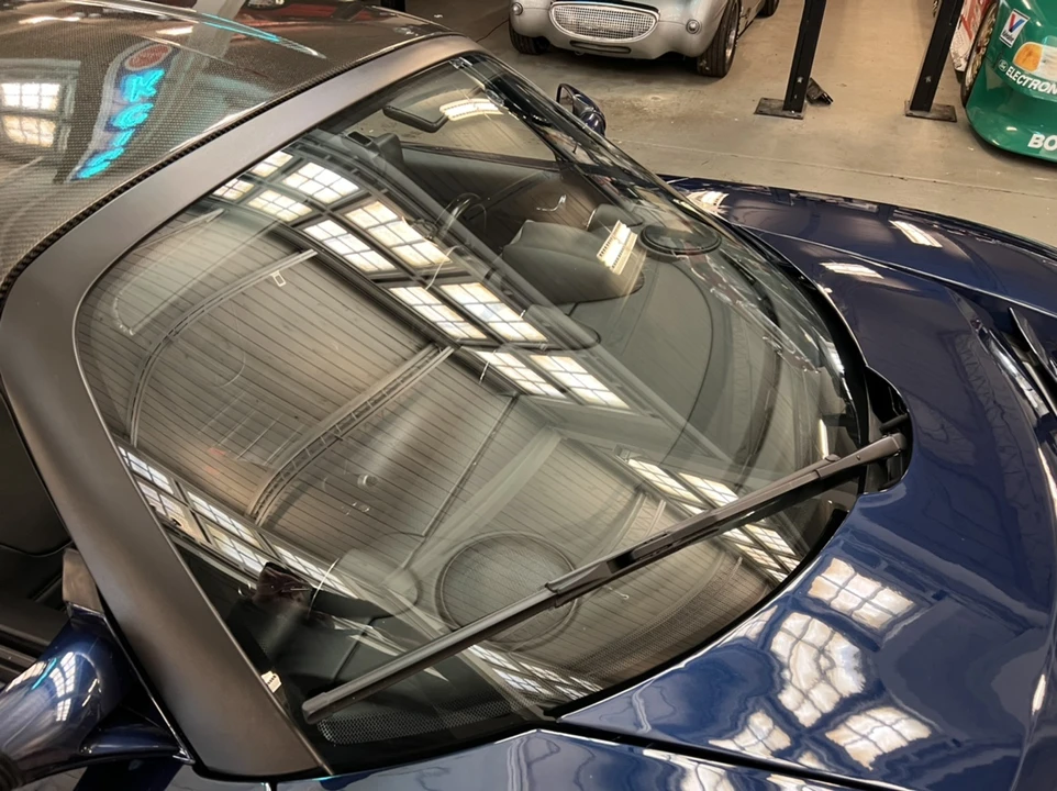 2010 Tesla Roadster - Image 27 of 31