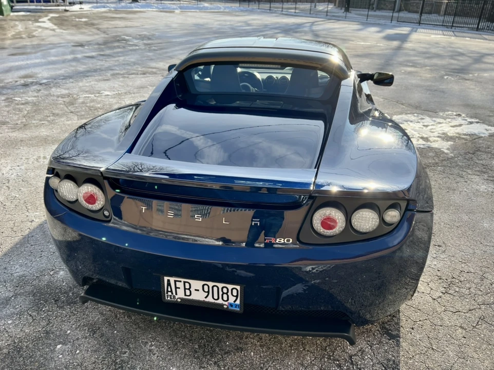 2010 Tesla Roadster - Image 12 of 31