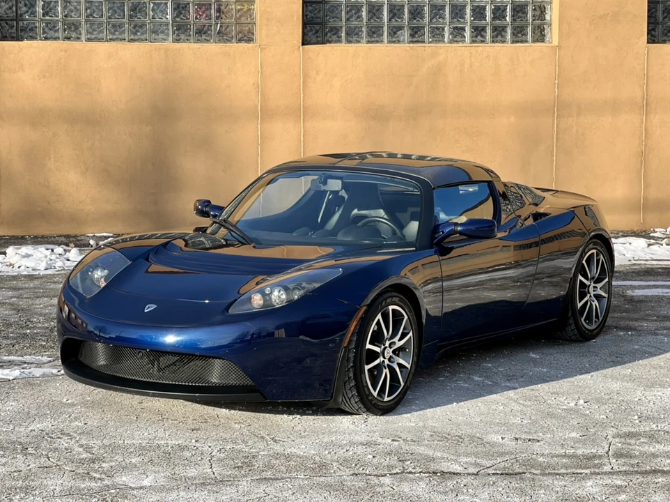 2010 Tesla Roadster - Image 7 of 31