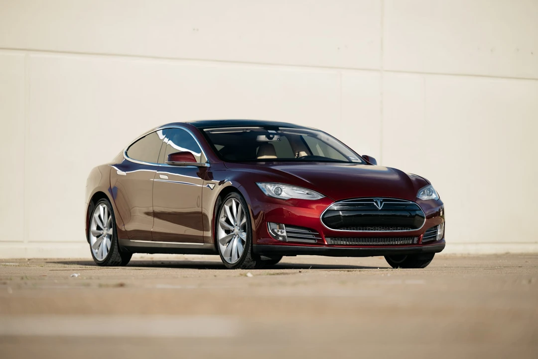 2012 Tesla Model S - Image 11 of 31