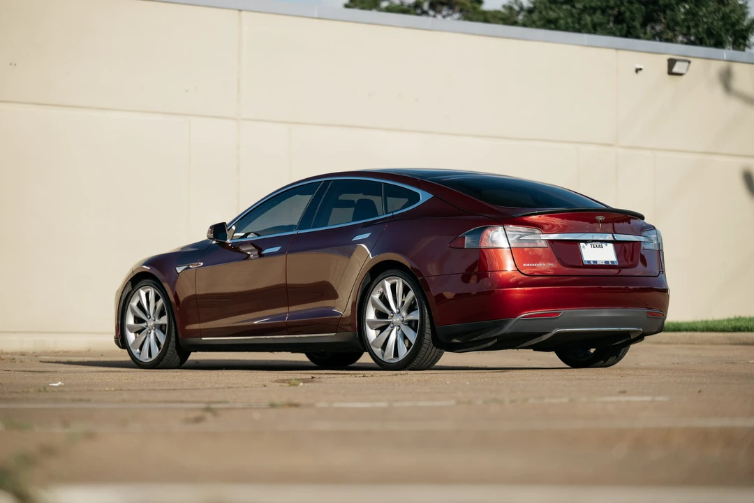 2012 Tesla Model S - Image 27 of 31