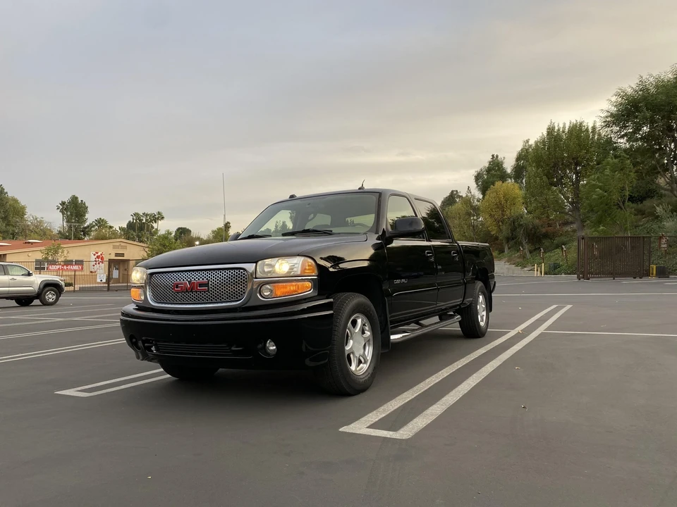2005 GMC Sierra 2nd Gen - Image 8 of 31