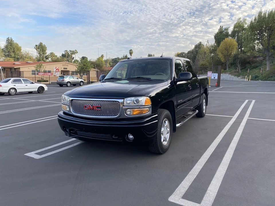2005 GMC Sierra 2nd Gen - Image 6 of 31