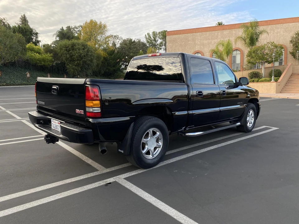 2005 GMC Sierra 2nd Gen - Image 29 of 31