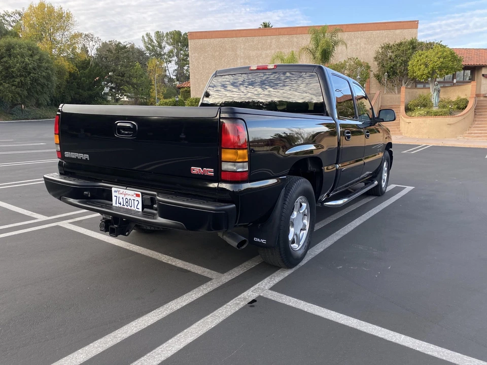 2005 GMC Sierra 2nd Gen - Image 30 of 31