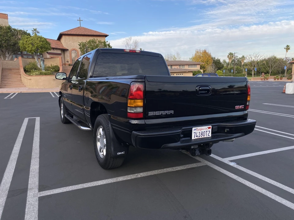 2005 GMC Sierra 2nd Gen - Image 22 of 31