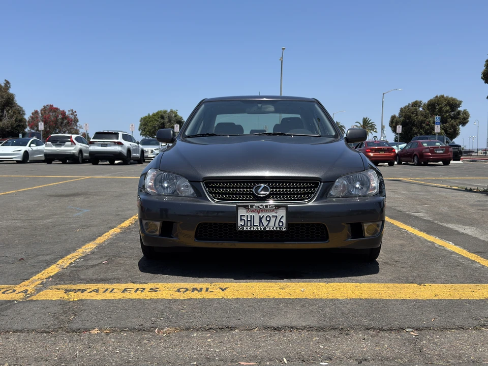 2004 Lexus IS 1st Gen - Image 6 of 31